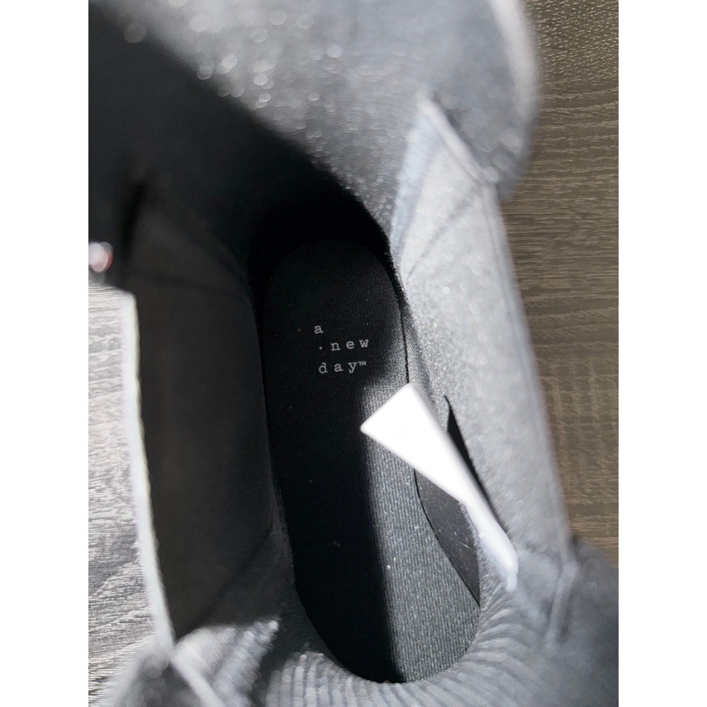 A New Day Black Chelsea Ankle Booties Womens 9 Minimalist Utility Chic NEW - Picture 4 of 6